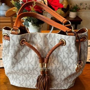 Michael Michael Kors Jet Set Large Gathered‎ Tote